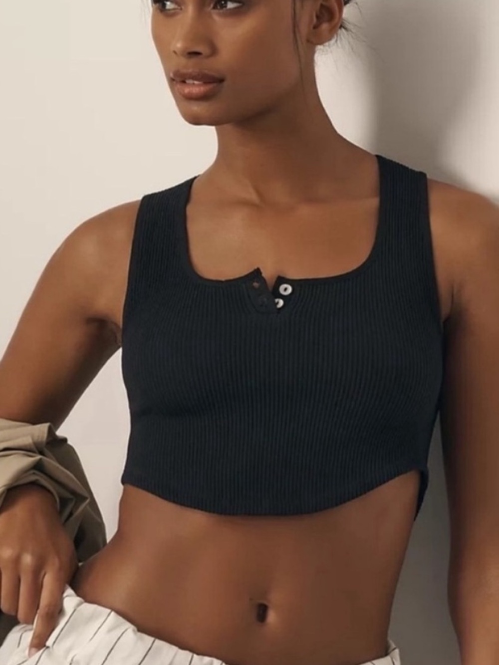 New! ANTHROPOLOGIE Seamless Henley Crop Tank Black L/XL NWT